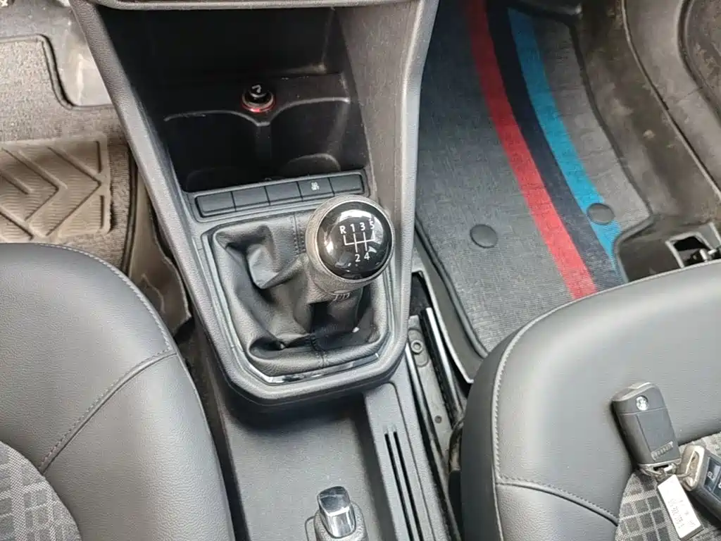 Photo 14 - Volkswagen Jetta