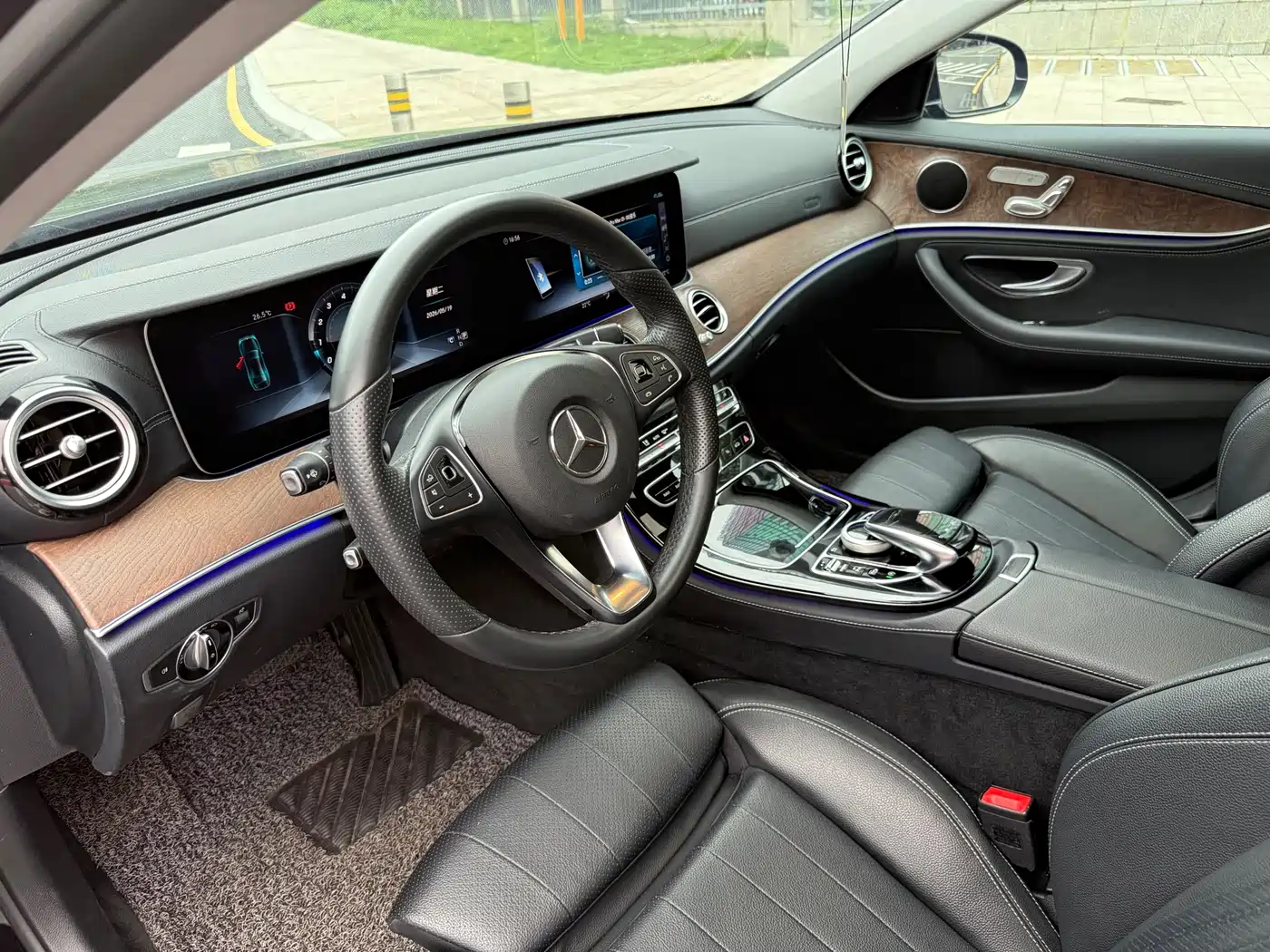 Mercedes-Benz E-Class 2017 E 200 L 4MATIC фото 10