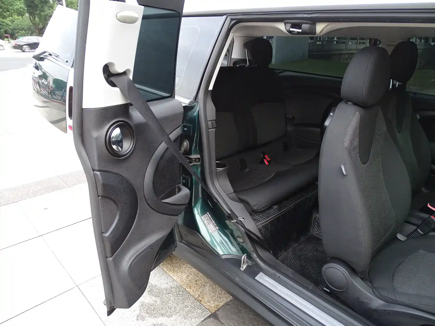 MINI CLUBMAN 2010 2010 1.6L COOPER Cheer
