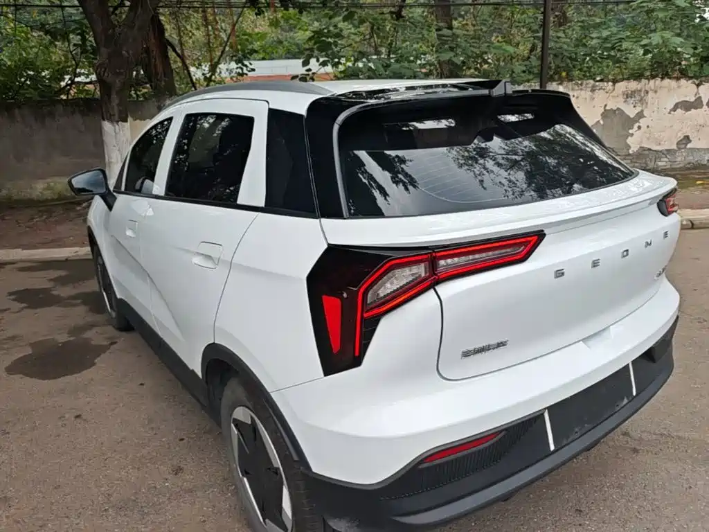Photo 5 - Geely Geometry E Firefly