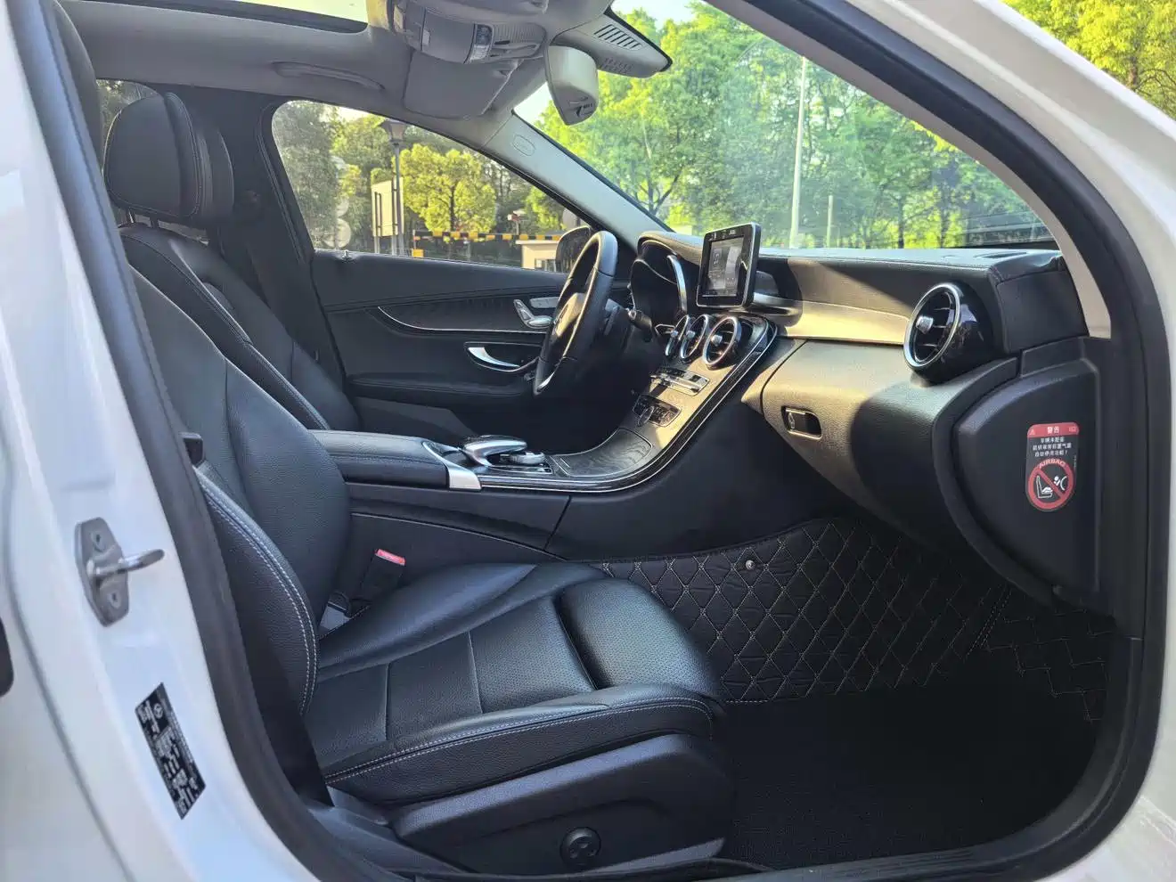 Mercedes-Benz C-Class 2016 C 200 L Sport фото 12