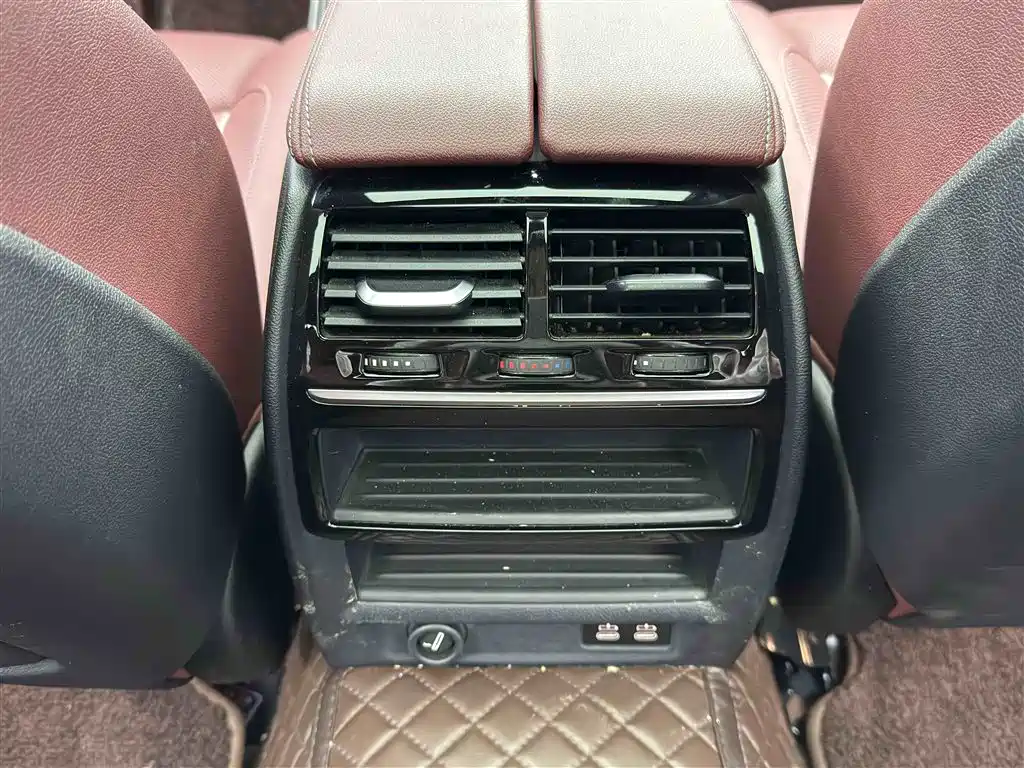 BMW 5 Series New Energy 2021 535Le Pioneer Edition M Sport Package фото 11
