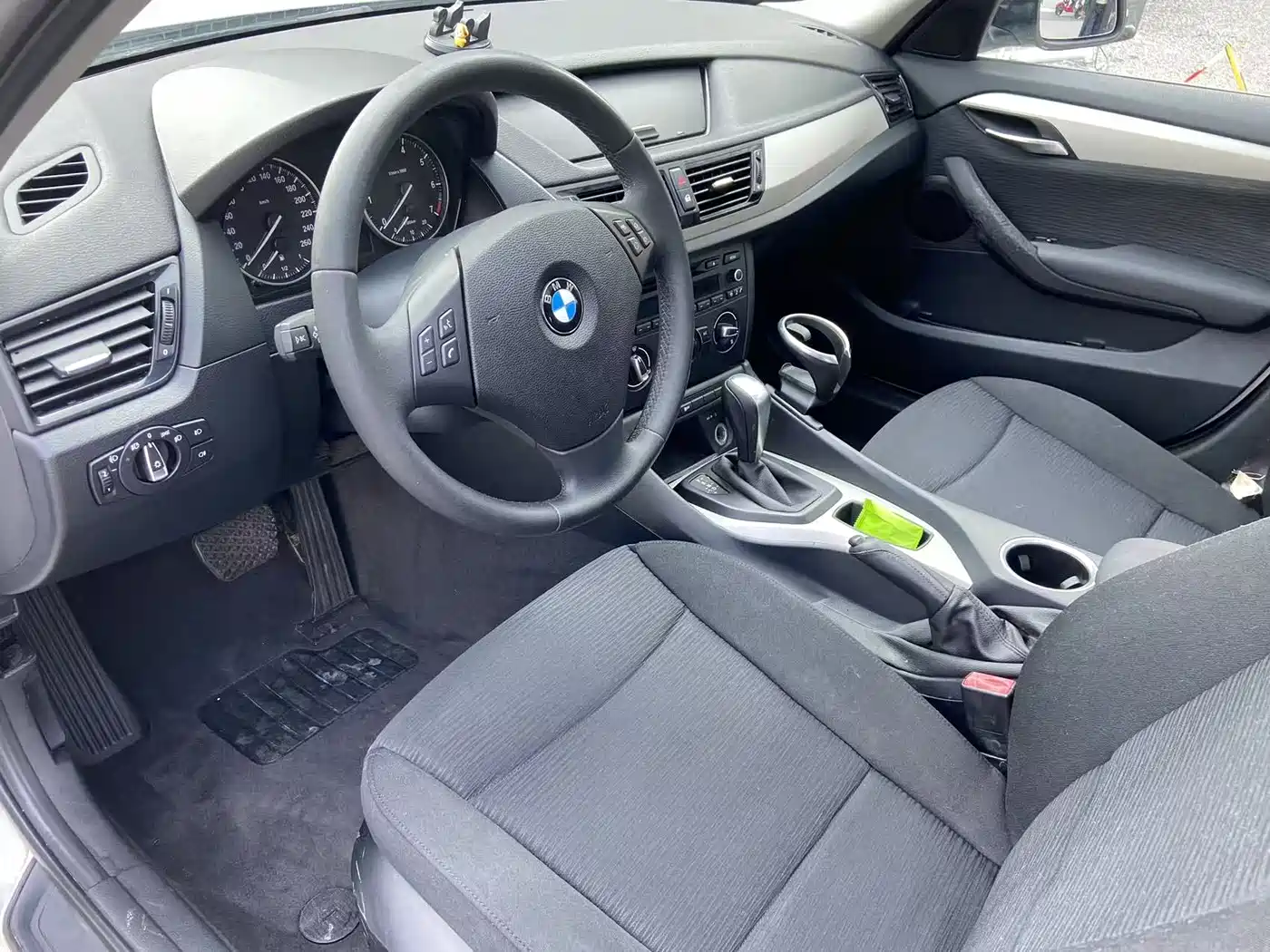 BMW X1 2013 sDrive18i Fashion фото 9