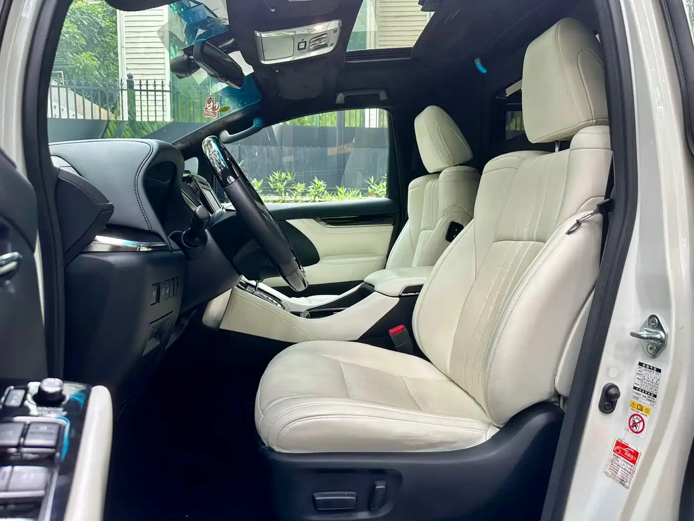 Toyota Alphard 2018 Facelift 3.5L Premium Edition фото 4