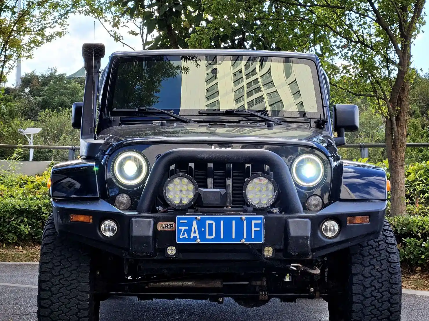 Фото 2 - Jeep Wrangler