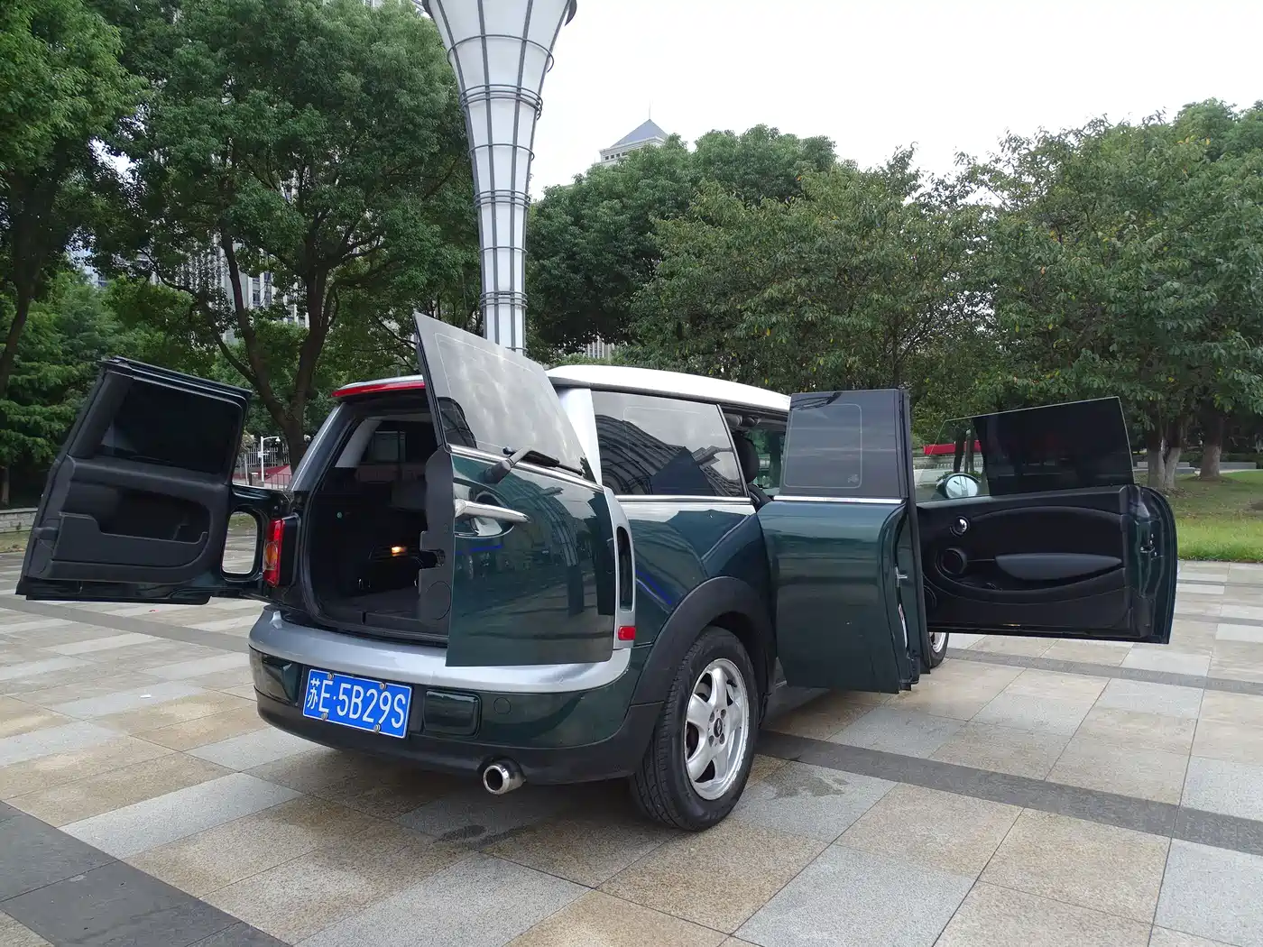 MINI CLUBMAN 2010 2010 1.6L COOPER Cheer