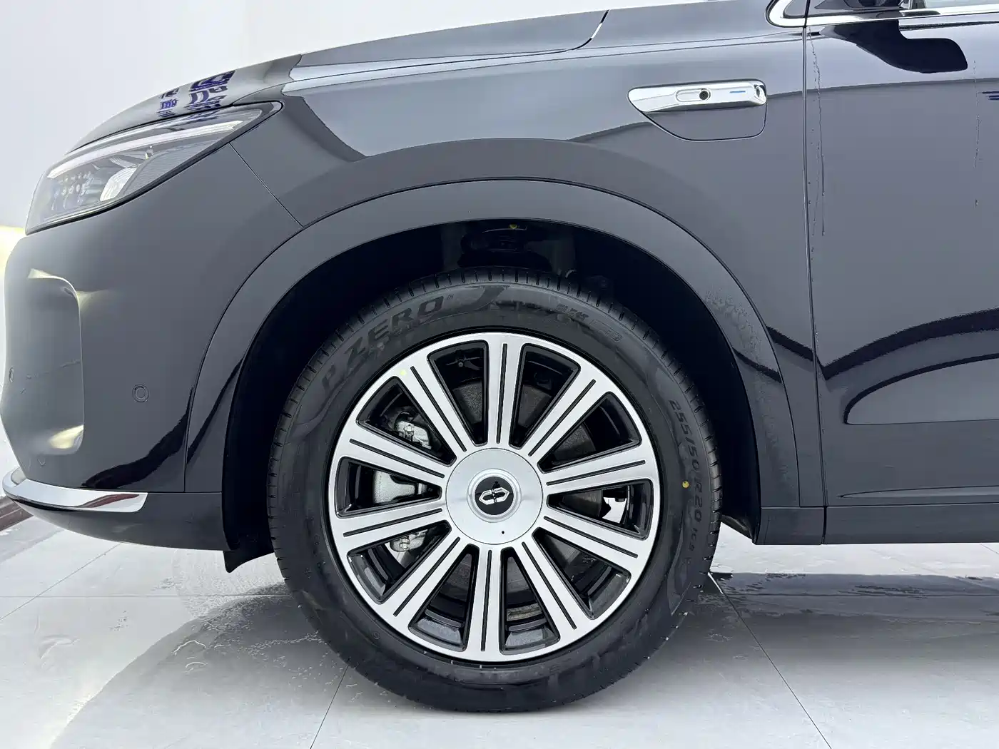 AITO Wenjie AITO M7 2024 1.5T Smart Drive RWD Pro 5-seater фото 16