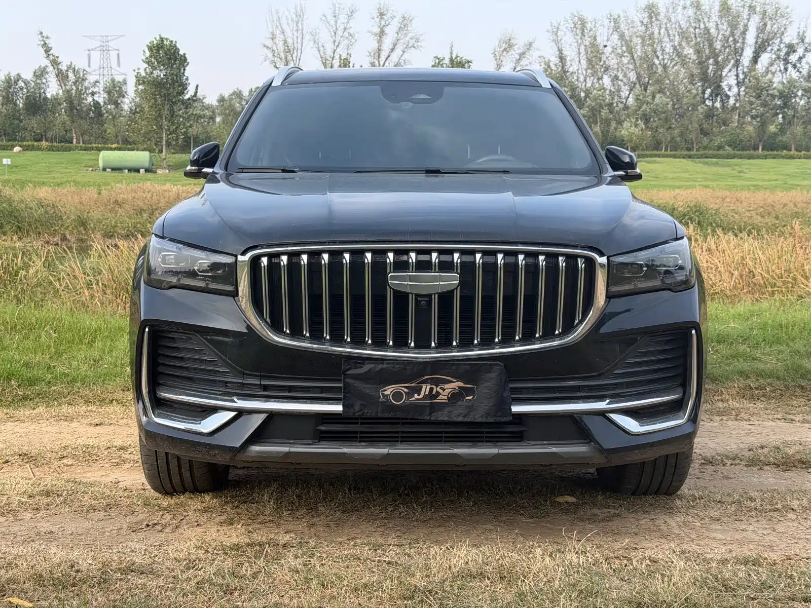 Фото 2 - Geely Monjaro