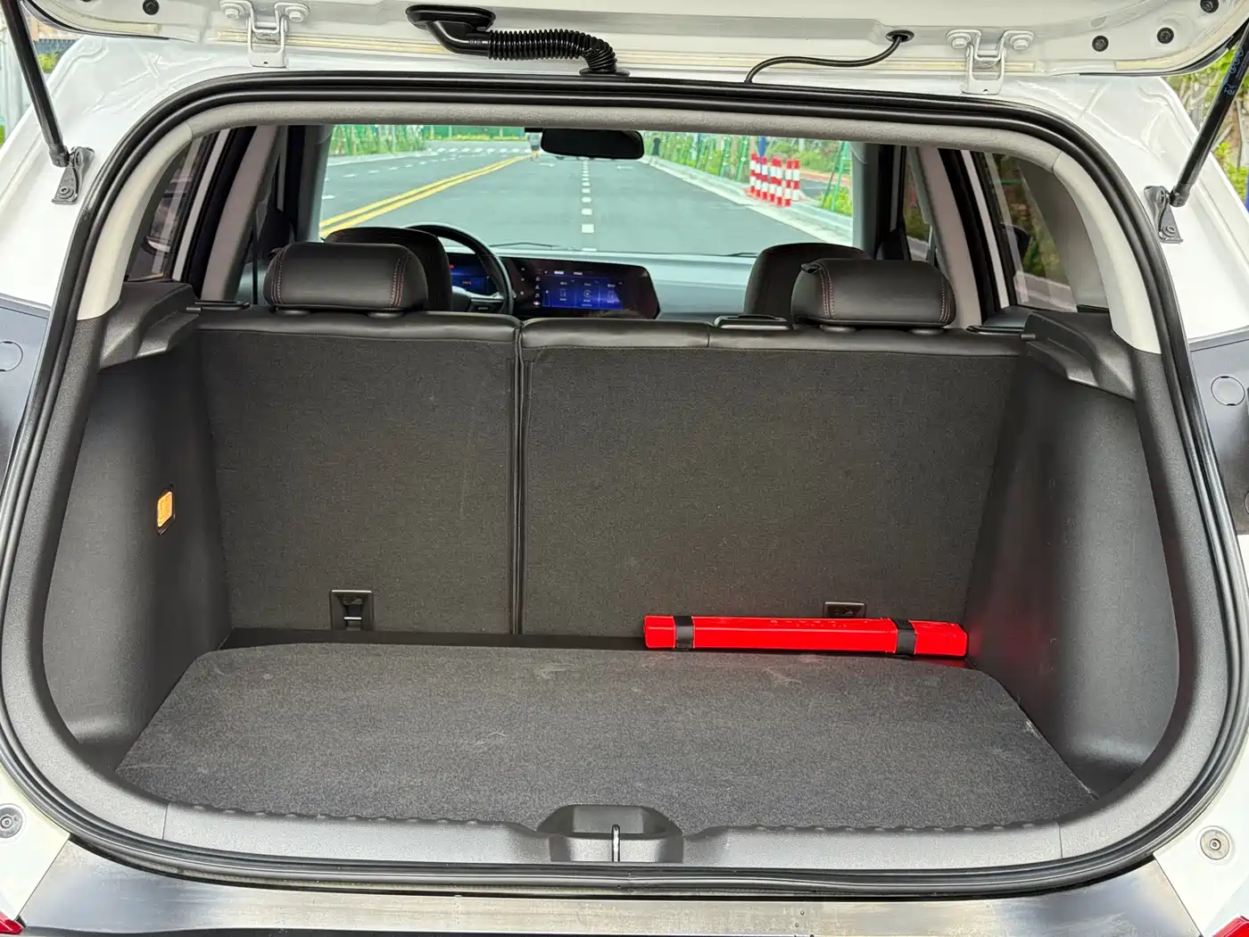 Chevrolet Trax 2023 Model Tracker RS 1.5T CVT Cool фото 25