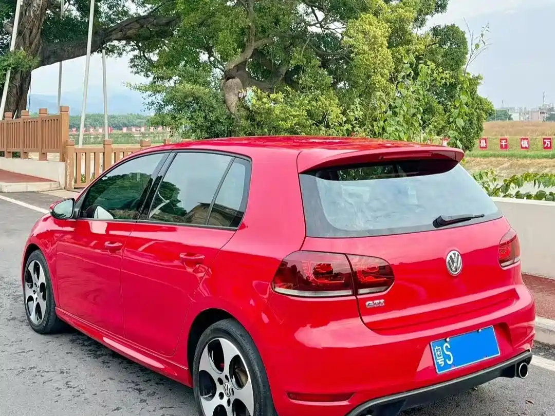 Volkswagen Golf GTI 2012 2.0TSI GTI фото 6