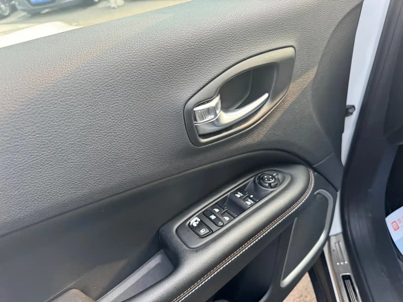 Фото 6 - Jeep Compass