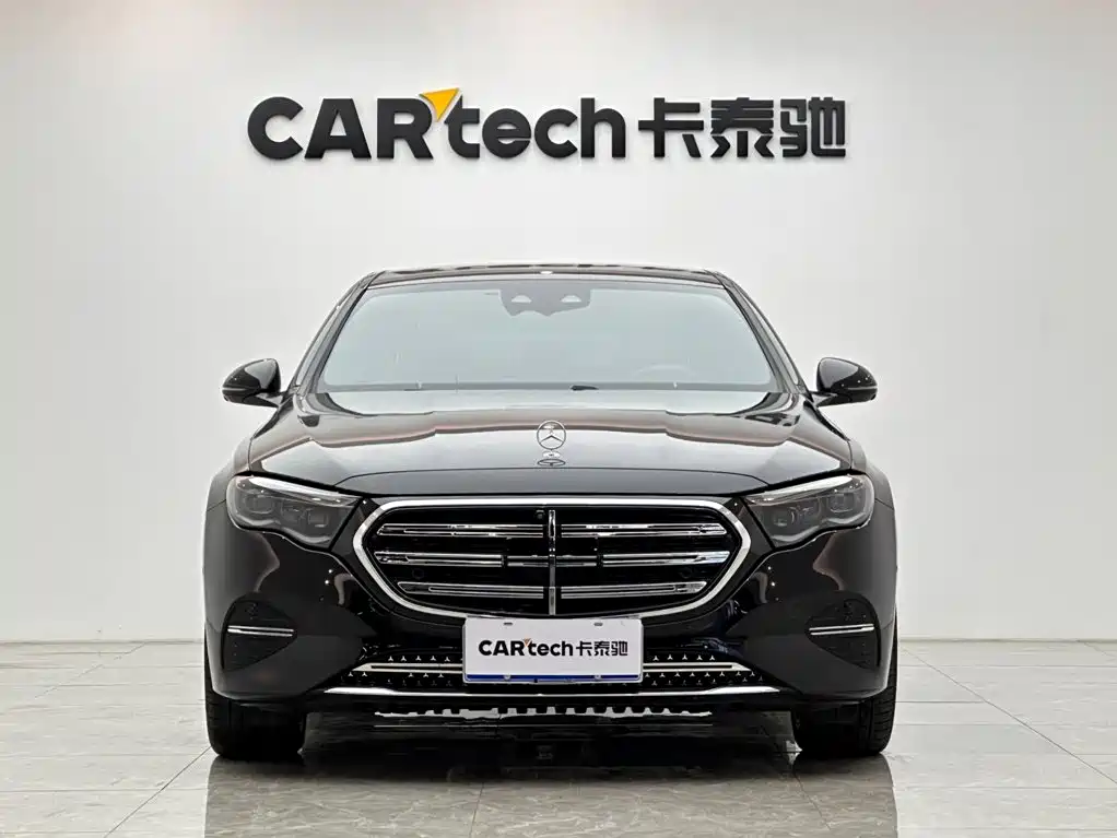 Photo 7 - Mercedes-Benz E-Class