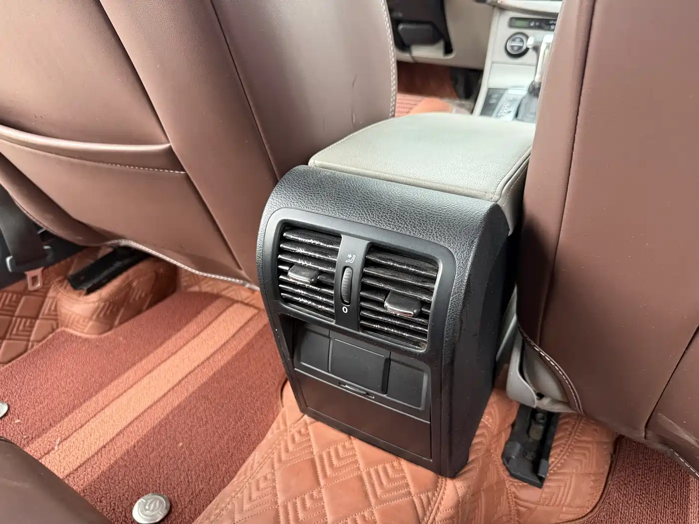 Volkswagen Magotan 2011 1.4TSI Elite фото 16