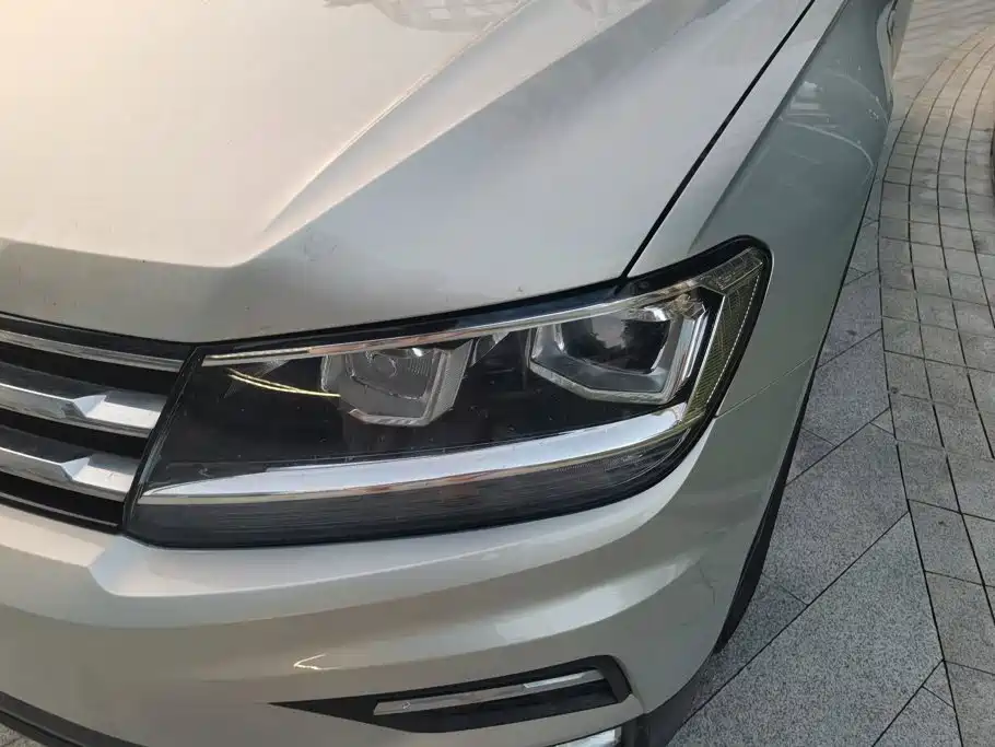 Фото 5 - Volkswagen Tiguan L