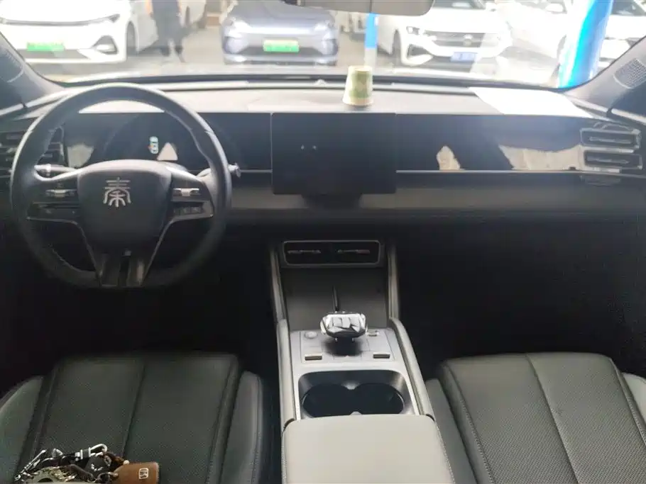 BYD Qin L 2024 DM-i 80KM Leading Edition фото 12
