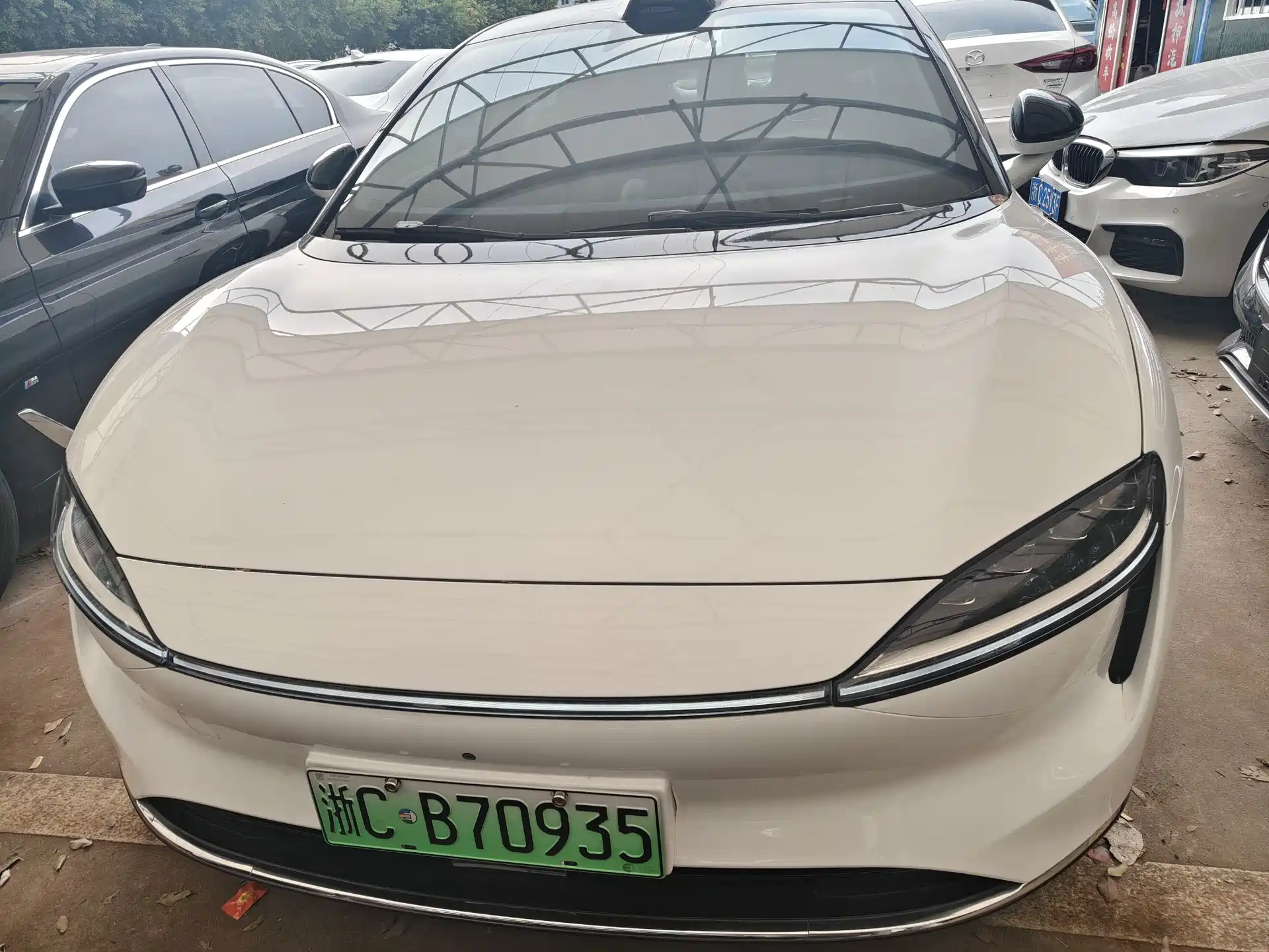 Photo 2 - Zhijie S7