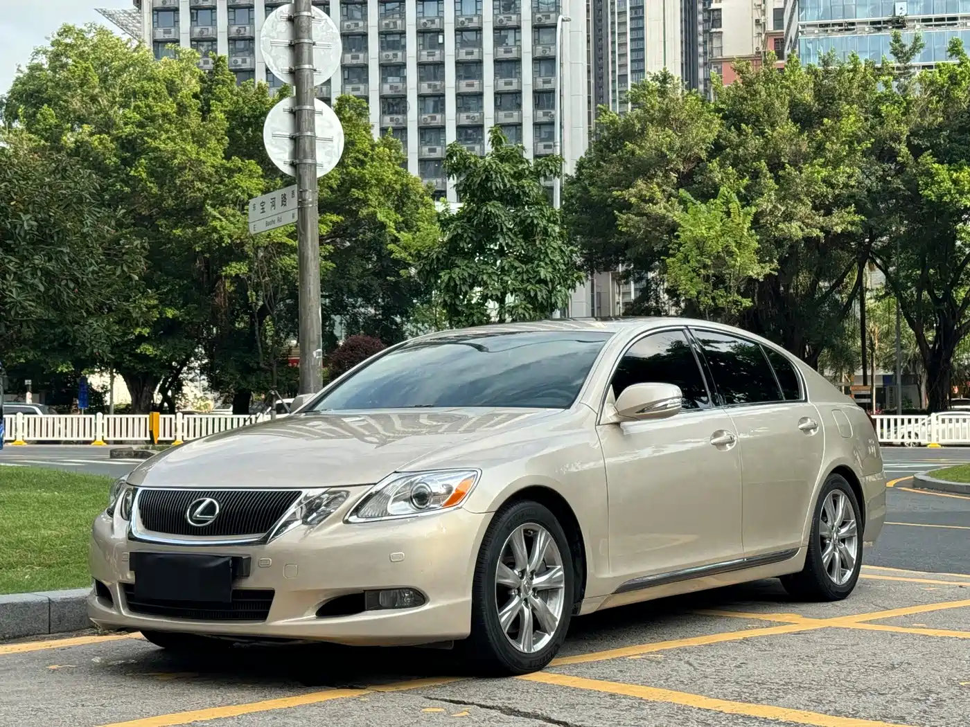 Фото 1 - Lexus GS