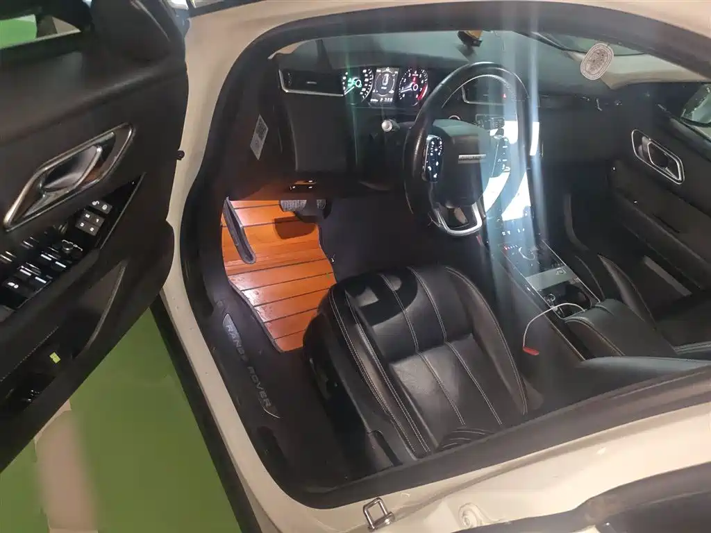Land Rover Range Rover Velar 2017 P250 S фото 14