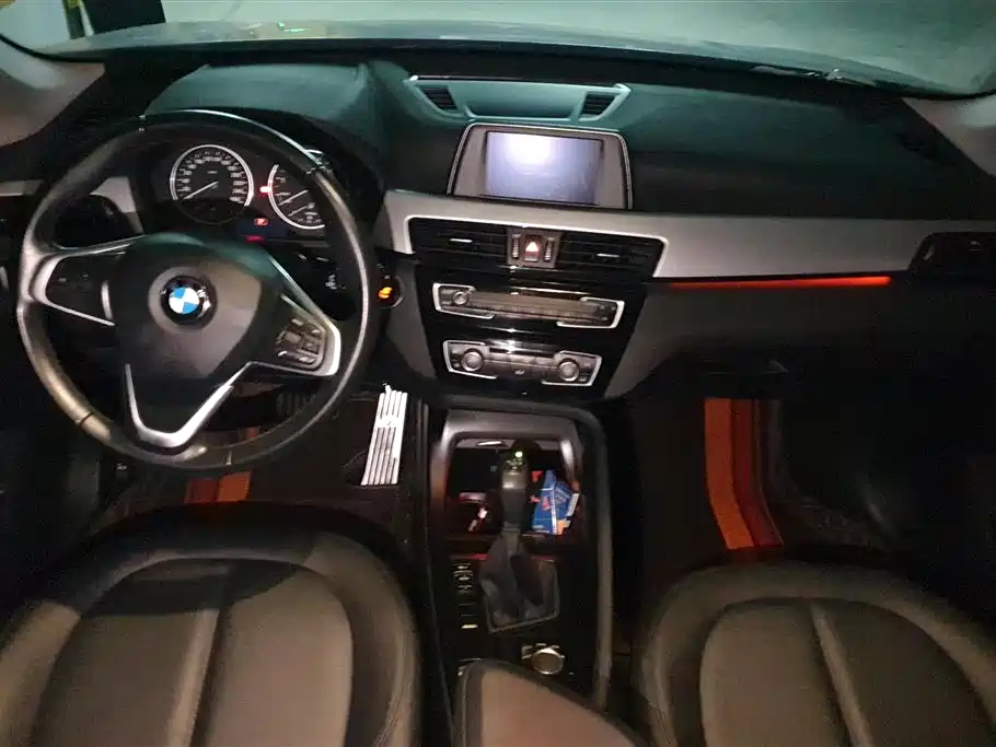 BMW X1 2018 sDrive20Li Leading Model фото 12