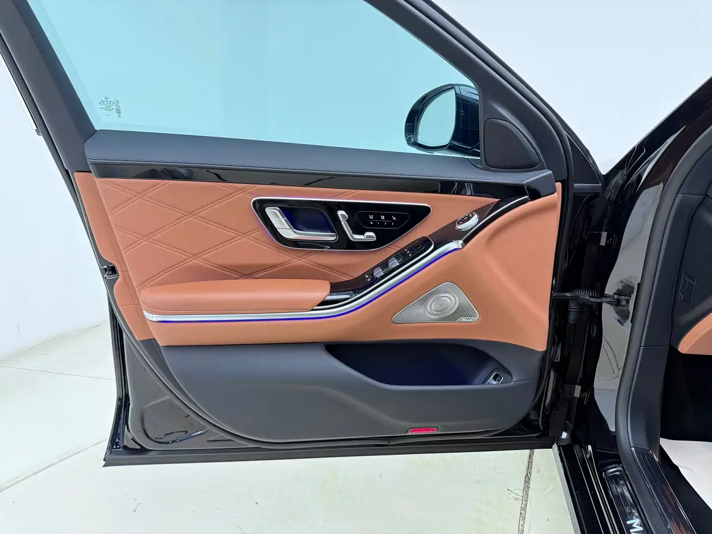 Mercedes-Benz Maybach S-Class 2024 Facelift S 480 4MATIC фото 7