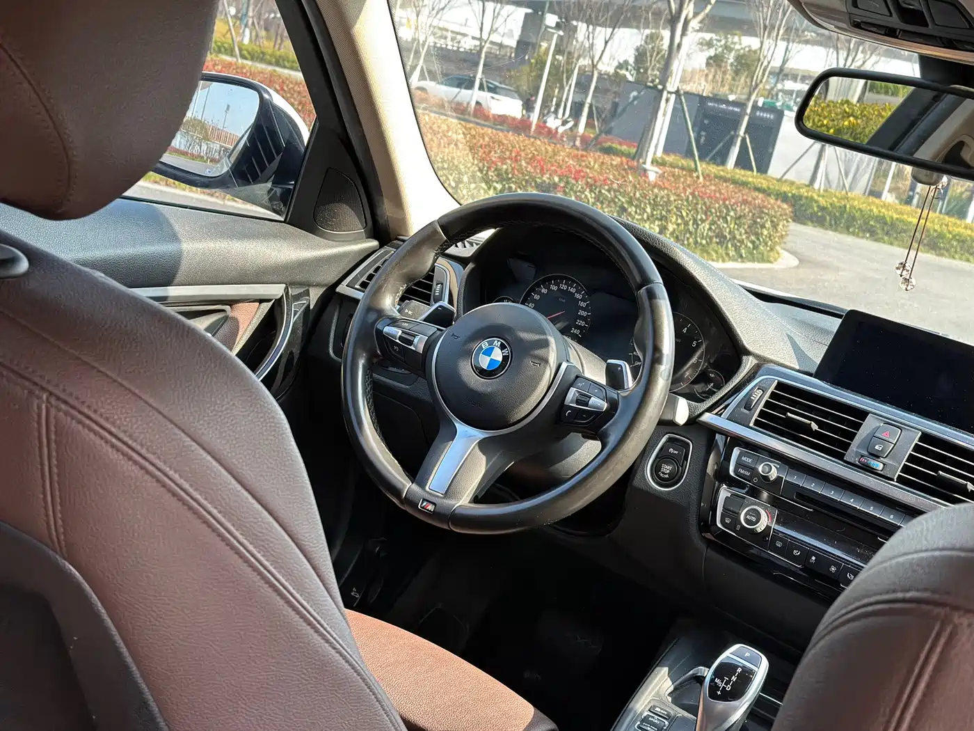 BMW 3 Series 2018 320Li Leading M Sport Package фото 16