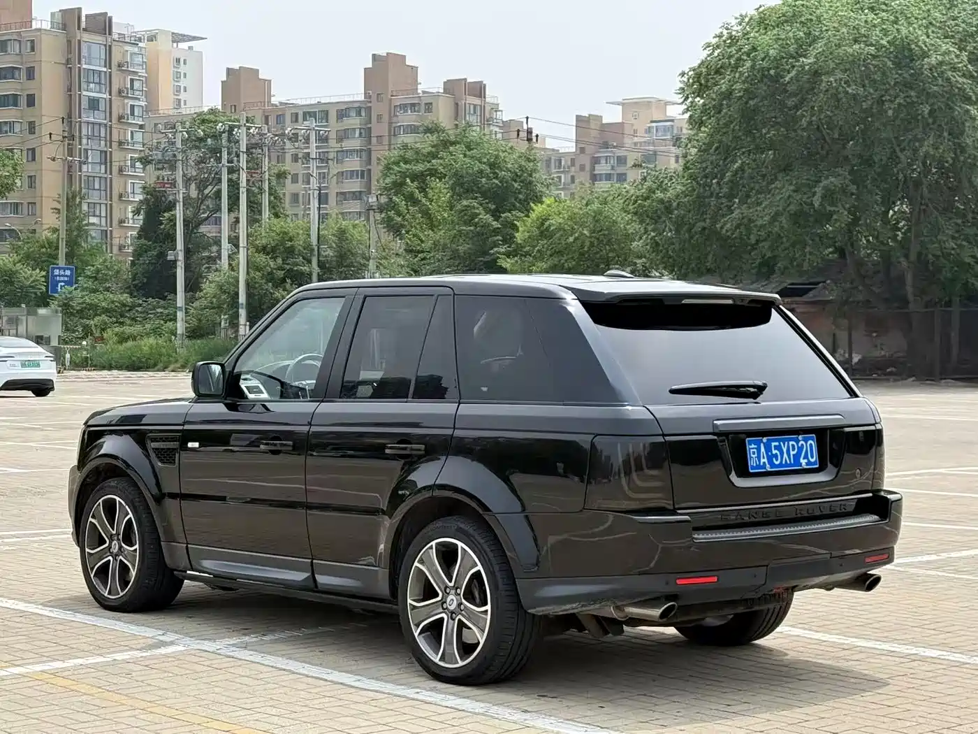 Land Rover Range Rover Sport 2010 5.0 SC V8 HSE фото 5