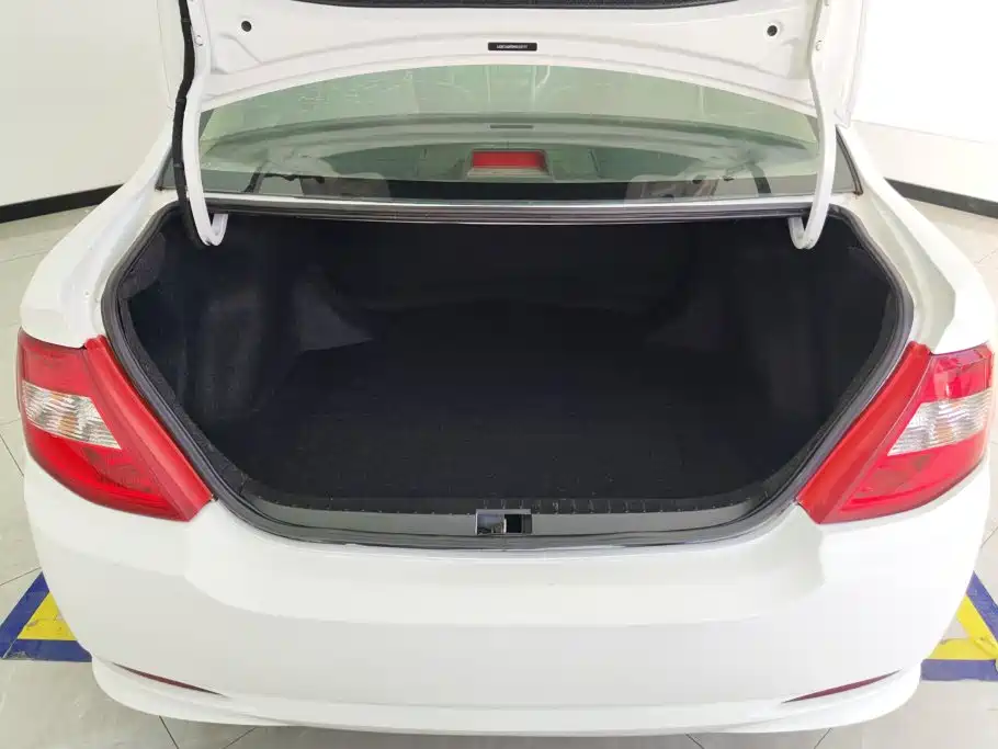 Фото 4 - BYD F3