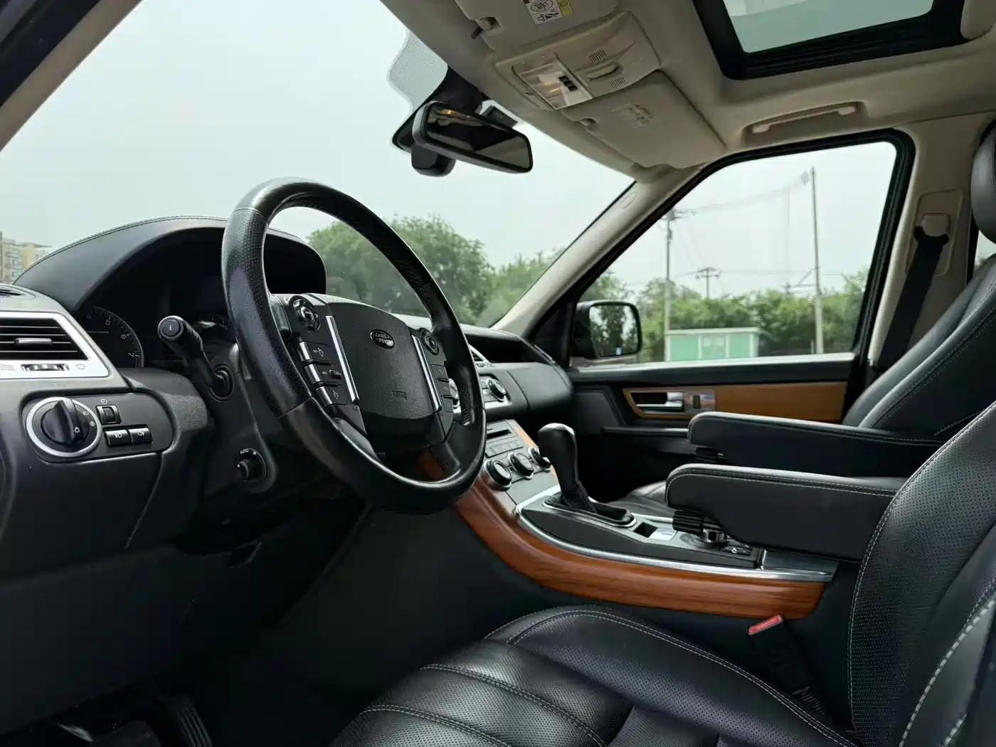 Land Rover Range Rover Sport 2010 5.0 SC V8 HSE фото 9