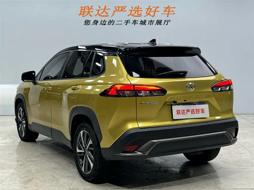 Toyota Frontlander 2022 2.0L CVT Luxury PLUS Edition фото 24