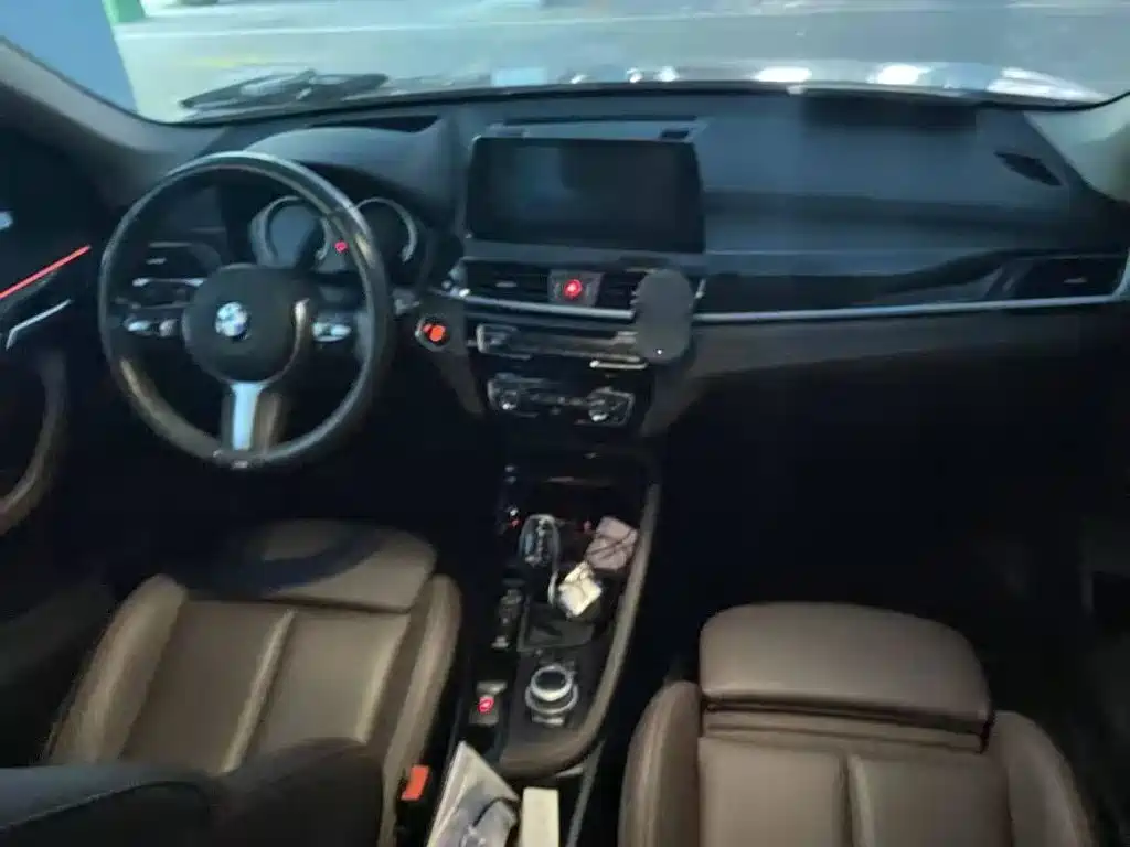 Фото 4 - BMW X1