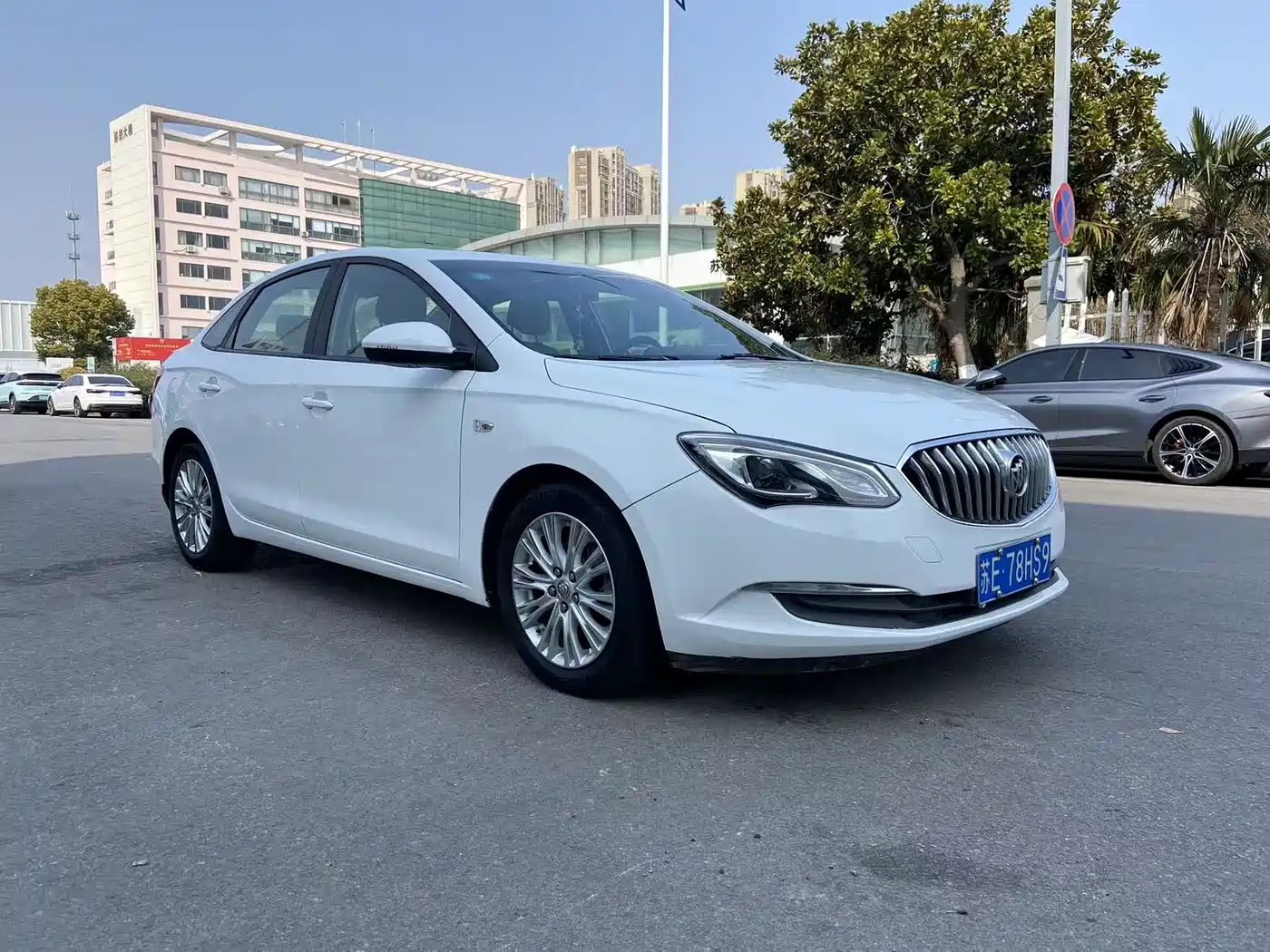 Buick Excelle 2016 15N Automatic Elite фото 3