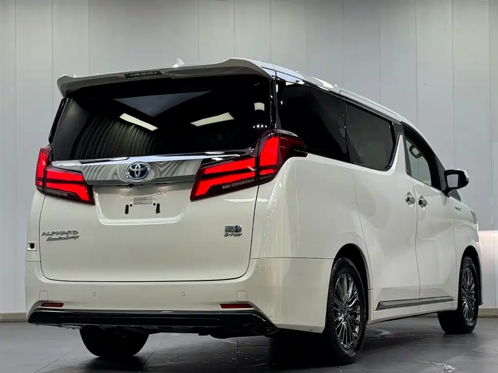 Toyota Alphard 2021 Hybrid 2.5L Premium фото 15