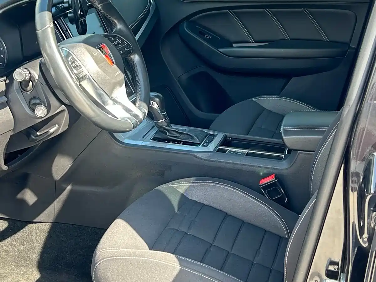 Фото 4 - Roewe RX5