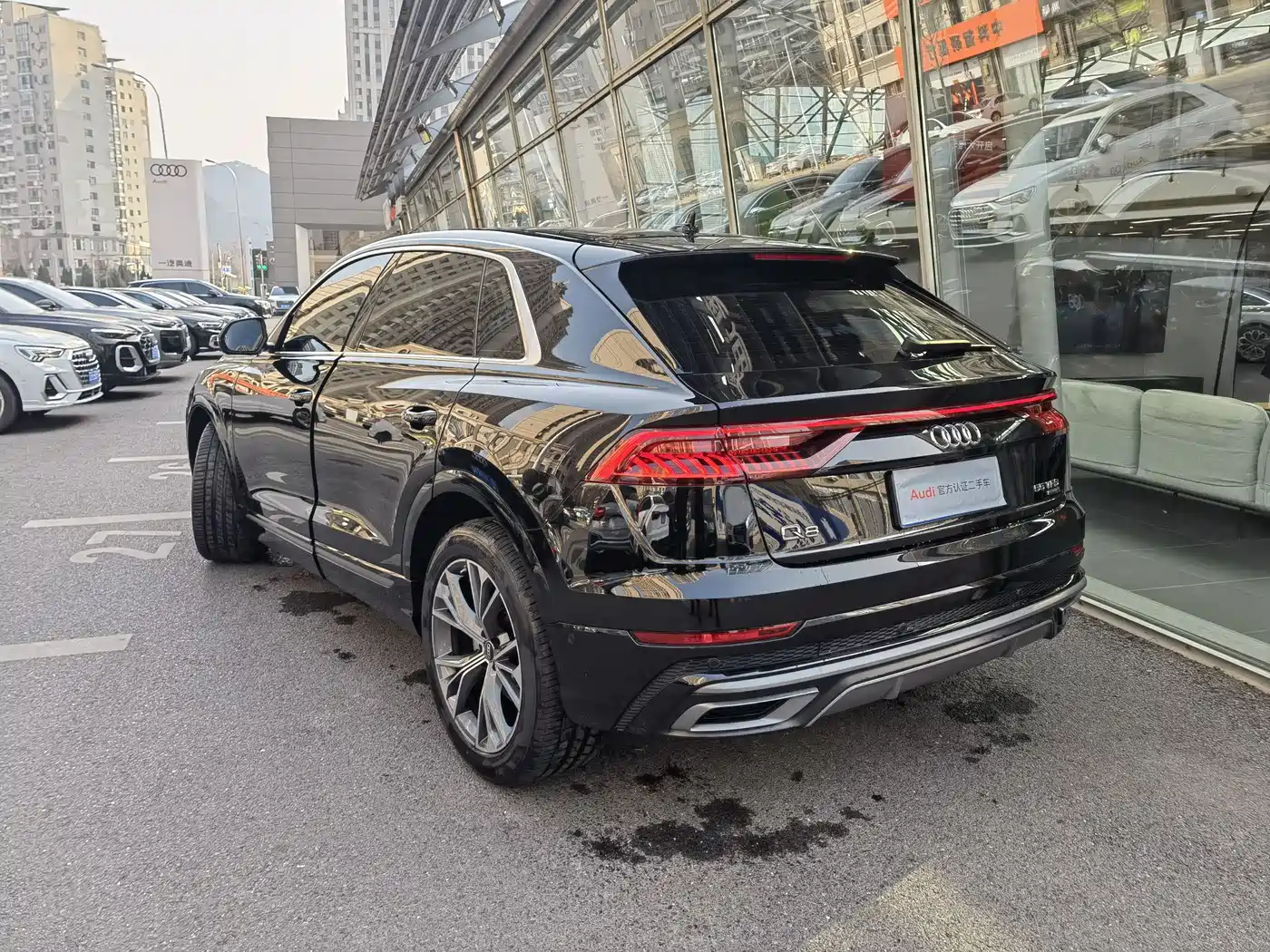 Audi Q8 2023 55 TFSI Luxury Sport фото 9