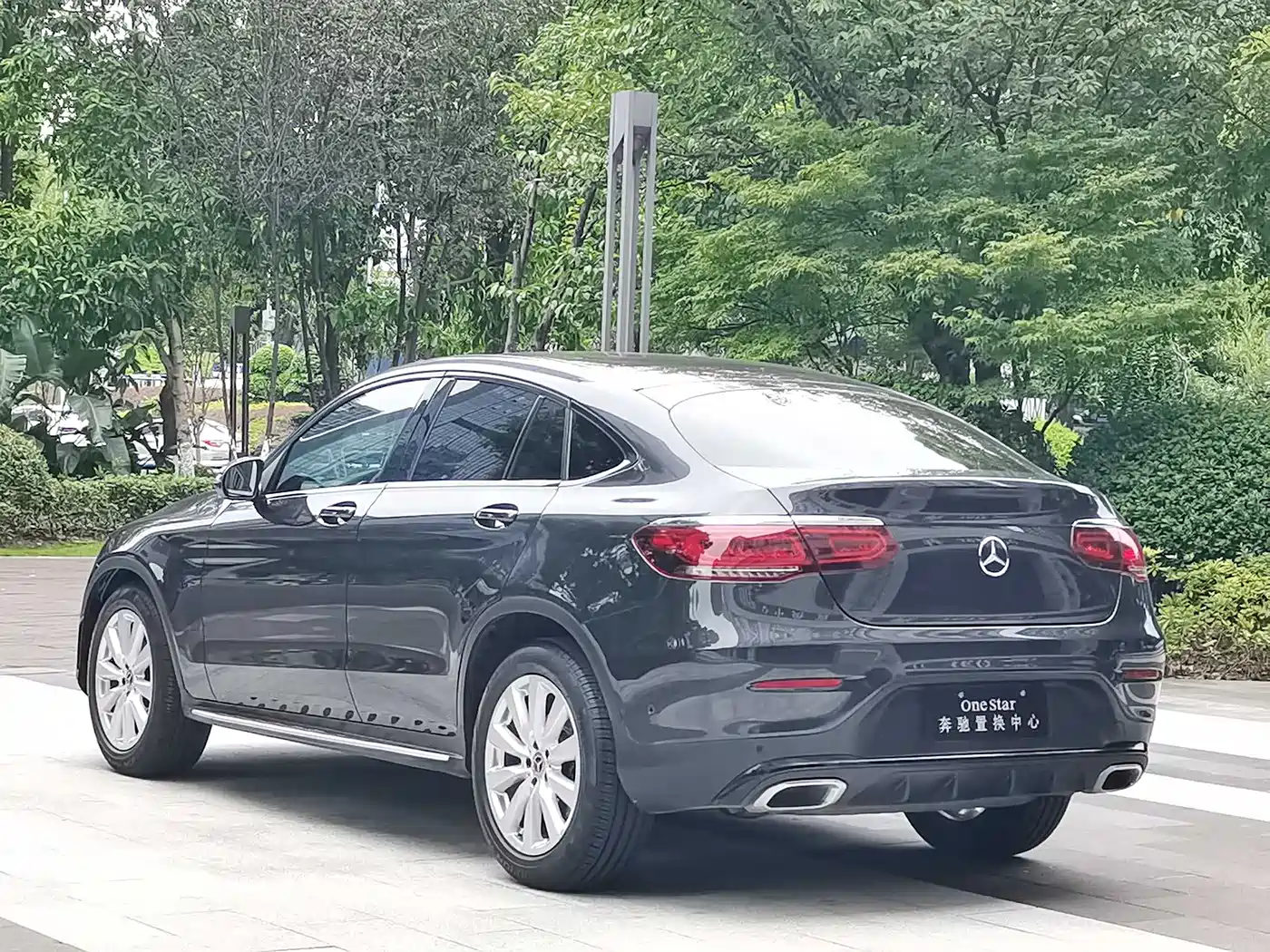 Mercedes-Benz GLC Coupe 2021 GLC 260 4MATIC Coupe SUV фото 8