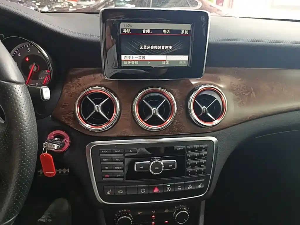 Фото 13 - Mercedes-Benz GLA