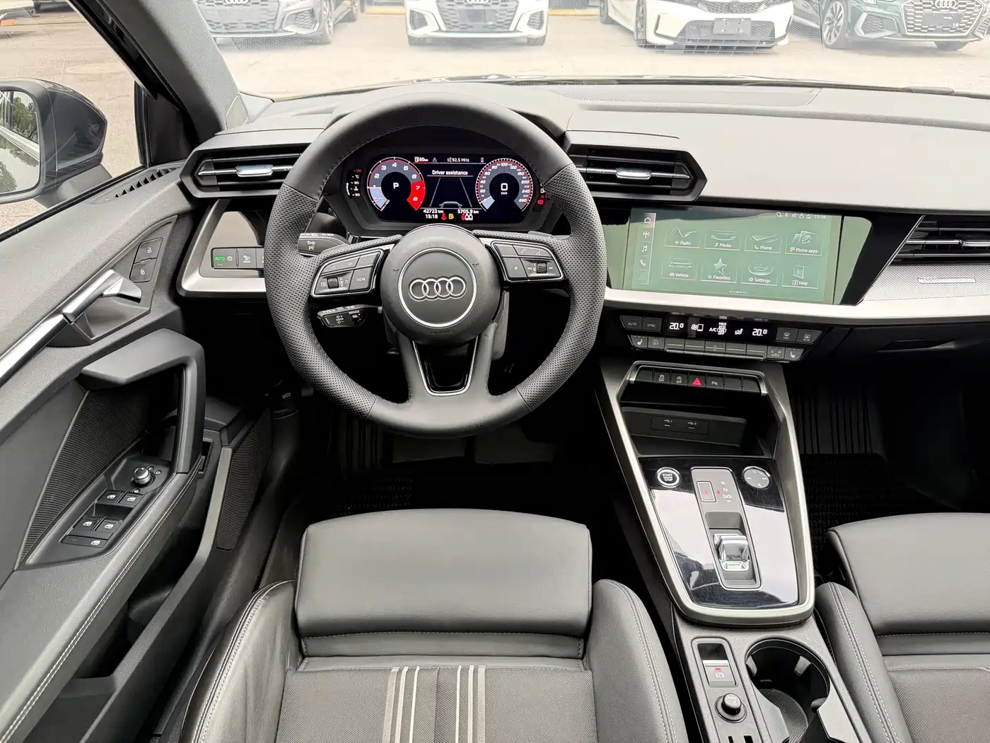 Audi A3 2023 A3L Limousine 35 TFSI Fashion Sport фото 16