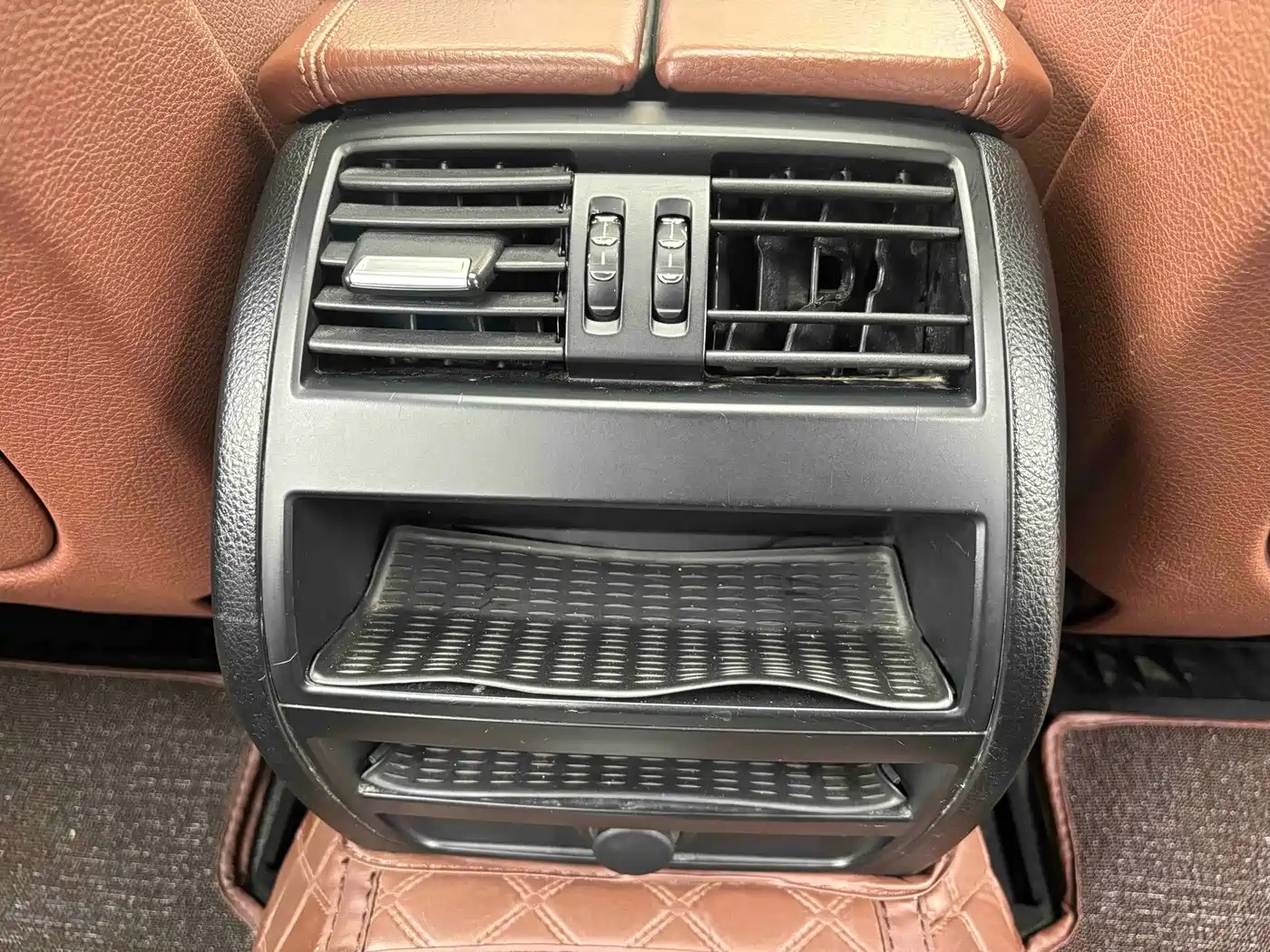 BMW 5 Series 2017 525Li Leading Edition фото 23