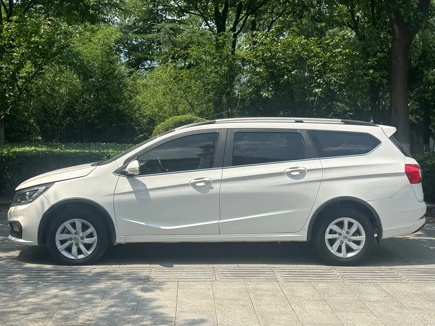 Baojun 310W 2017 2017 1.5L Manual Fashion Edition (China V)