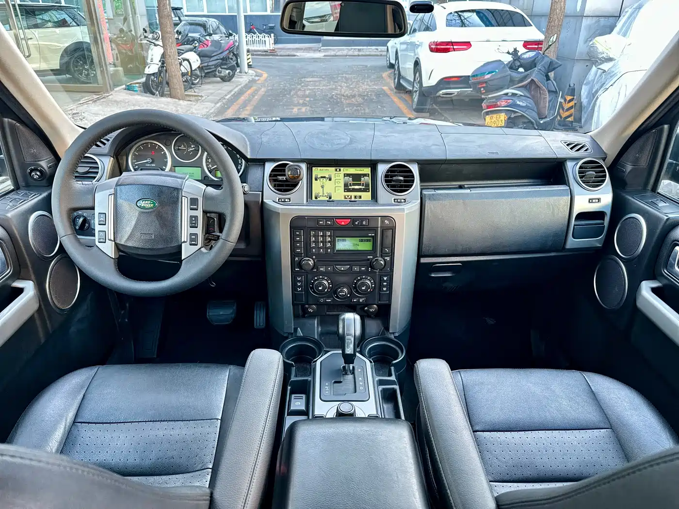 Land Rover Discovery 2005 Model 4.4 V8 HSE фото 41
