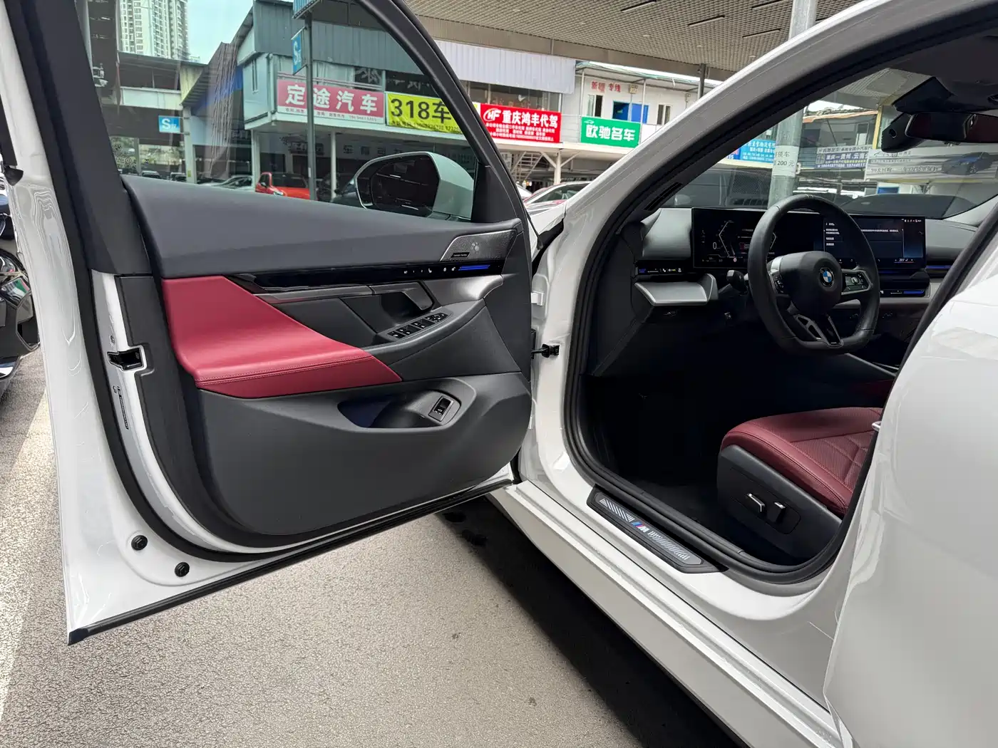 BMW 5 Series 2024 525Li M Sport Package фото 13