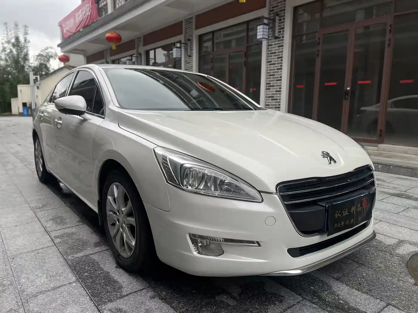 Peugeot 508 2011 2.3L Automatic Luxury Edition фото 2