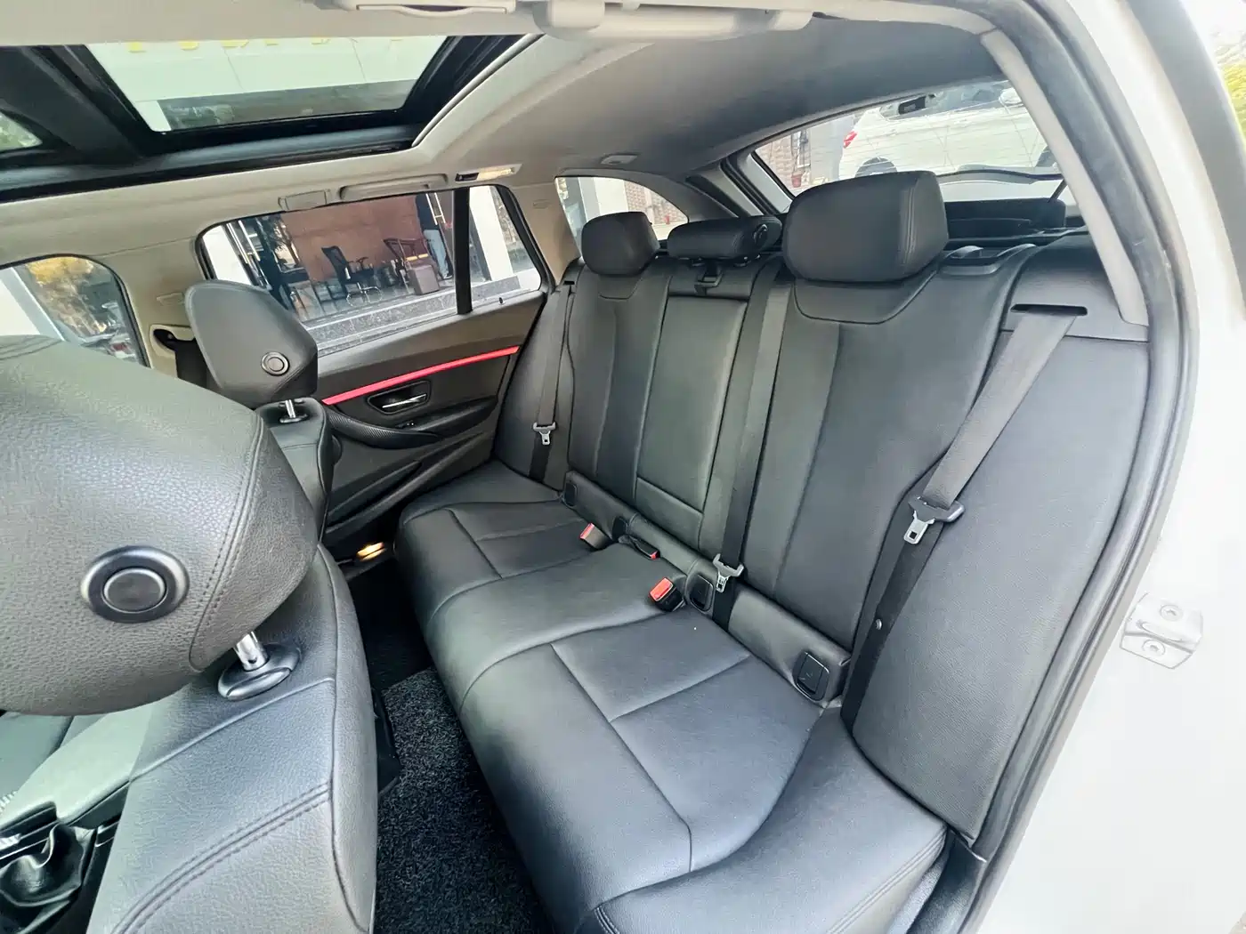 BMW 3 Series (Import) 2016 320i Fashion Wagon фото 17