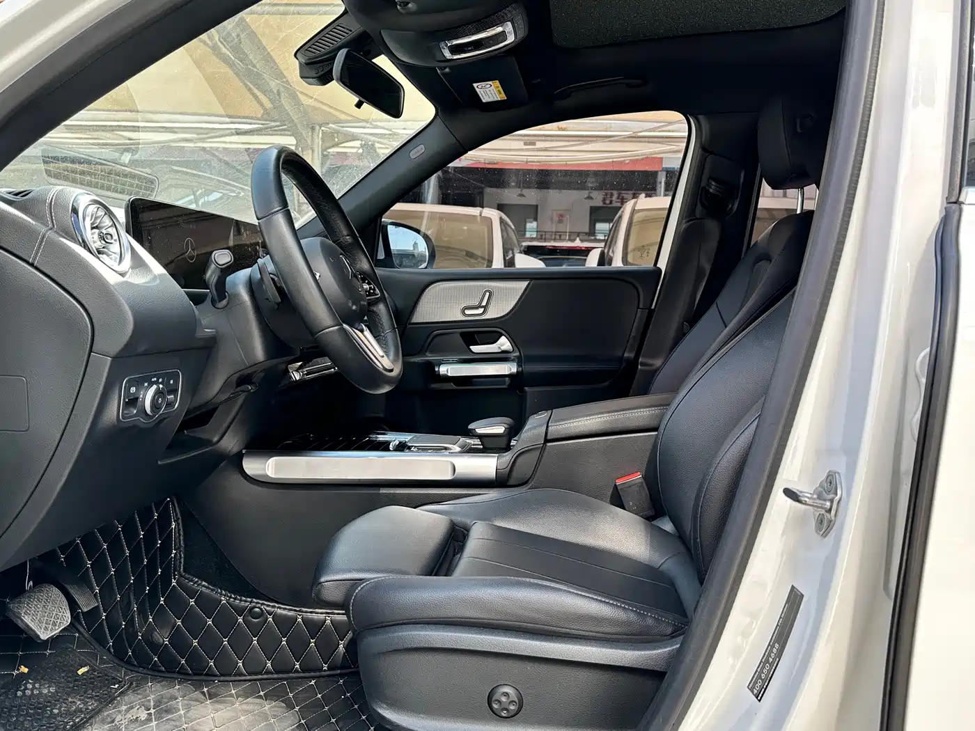 Mercedes-Benz GLB 2023 GLB 220 Dynamic фото 7