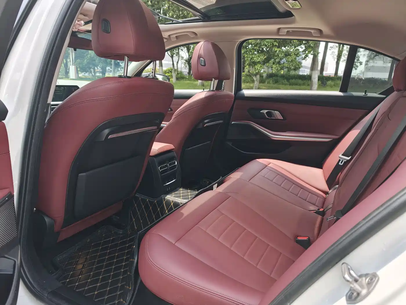 BMW 3 Series 2021 325Li M Sport Package фото 7