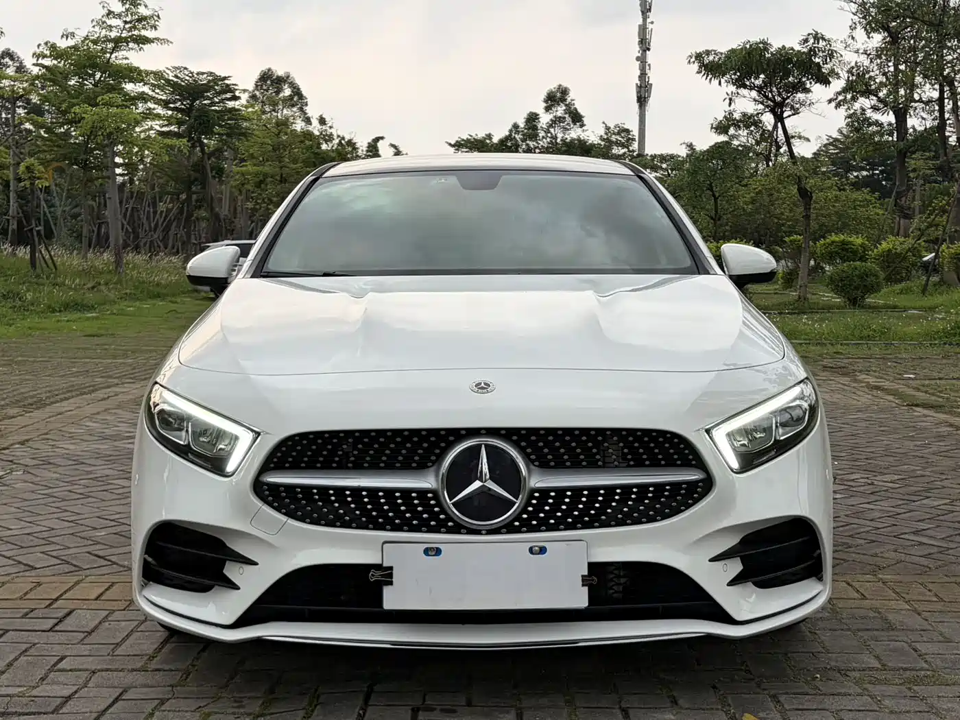 Mercedes-Benz A-Class 2020 A 200 L Sport Sedan фото 2