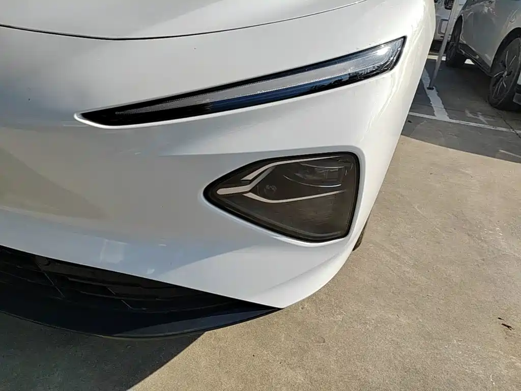 Фото 24 - Roewe D7