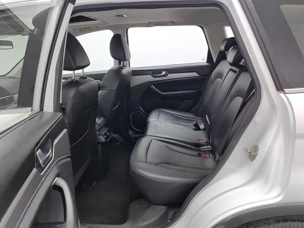 Photo 15 - Haval H6