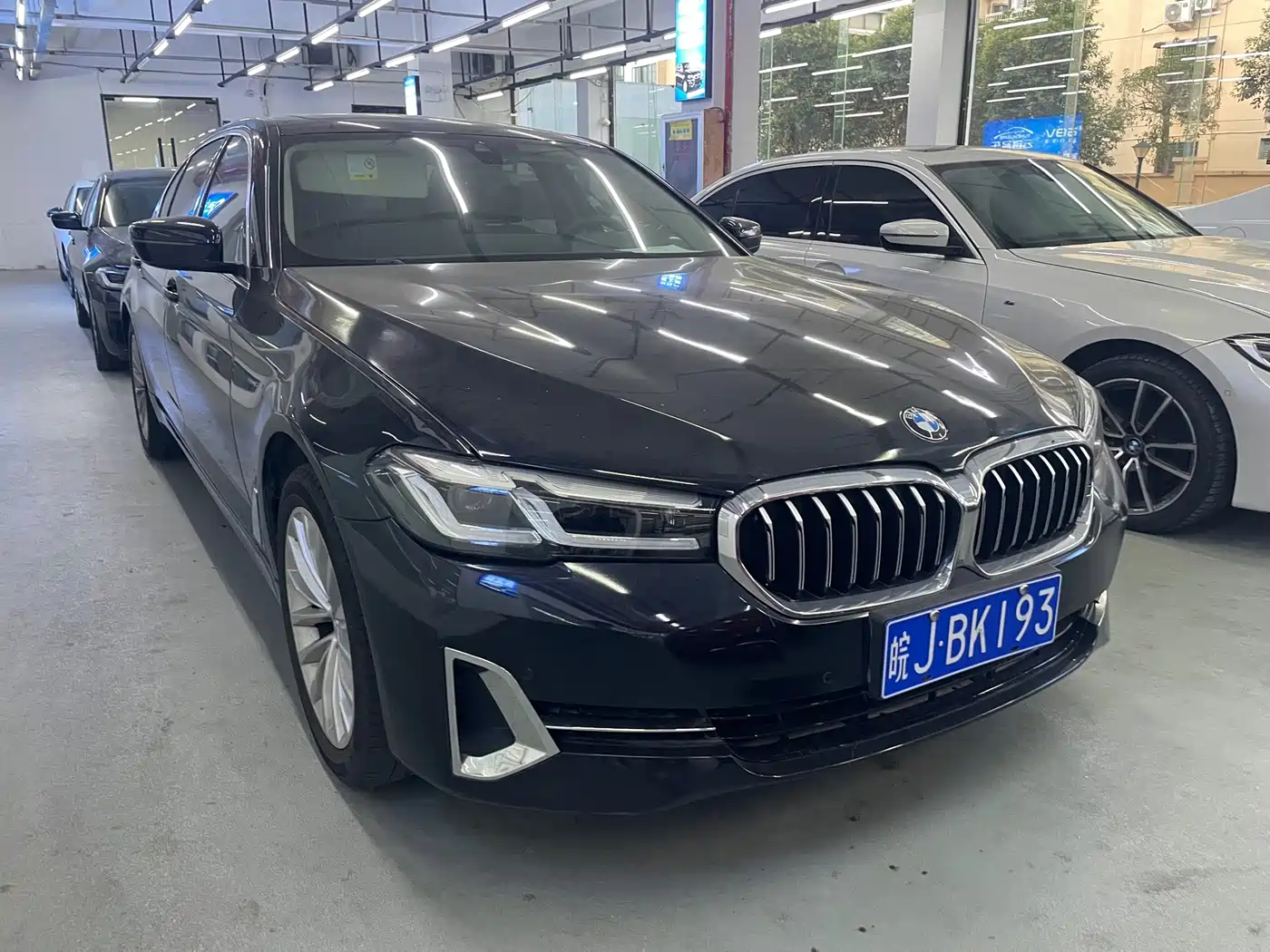 Фото 3 - BMW 5 Series