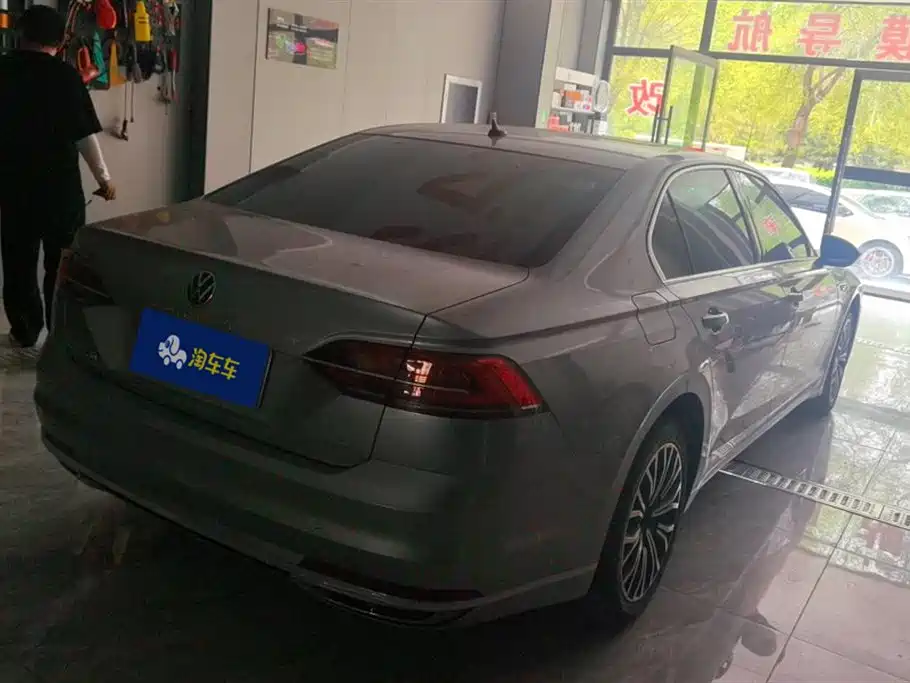 Volkswagen Phideon 2021 380TSI Luxury Edition фото 3